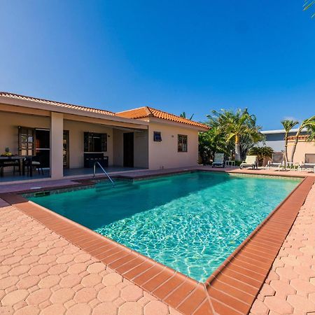 Sunrise Villa Is Gorgeous For Daily Views Of Sunrises And Sunsets Palm Beach Ngoại thất bức ảnh