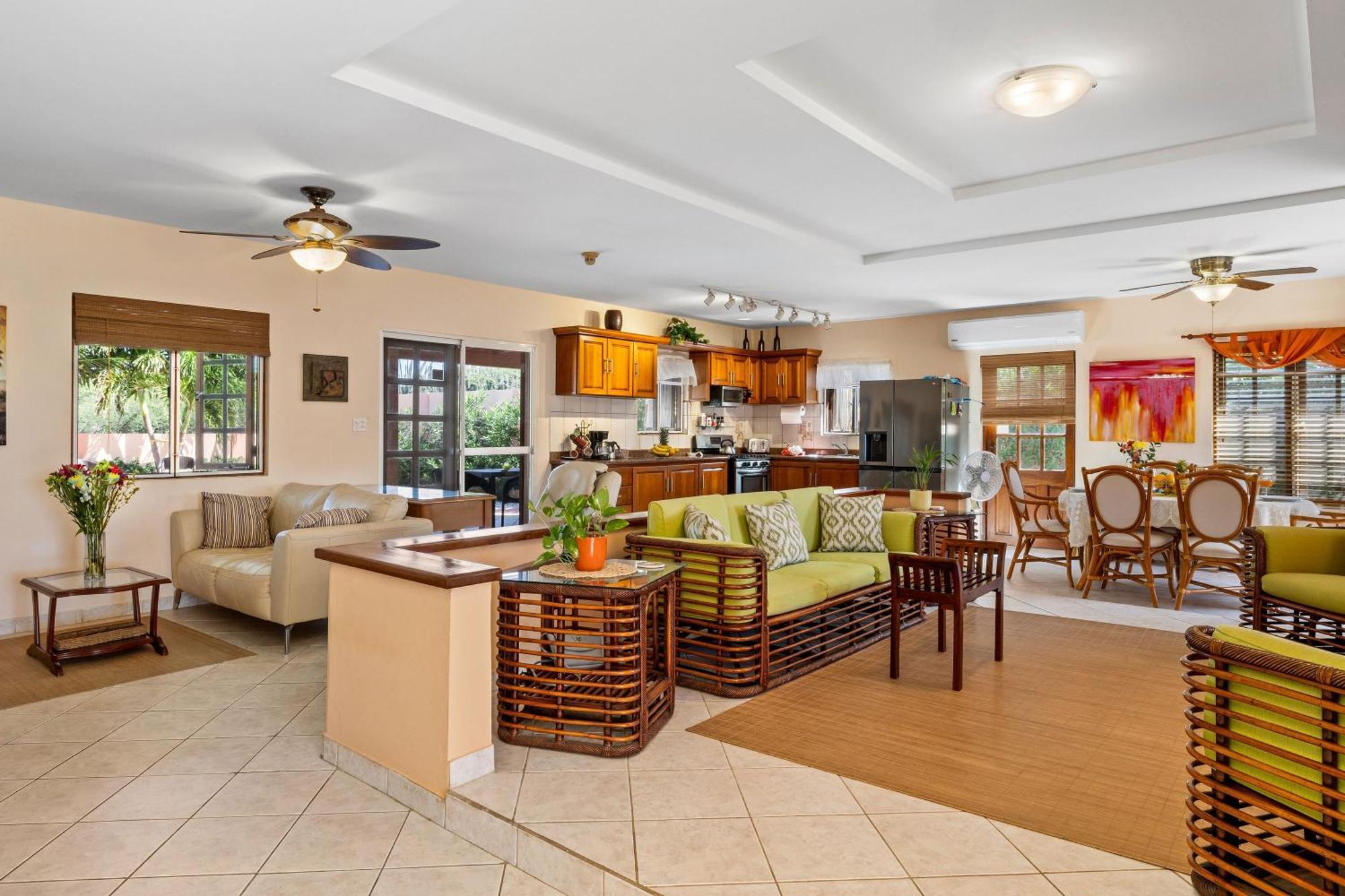 Sunrise Villa Is Gorgeous For Daily Views Of Sunrises And Sunsets Palm Beach Ngoại thất bức ảnh