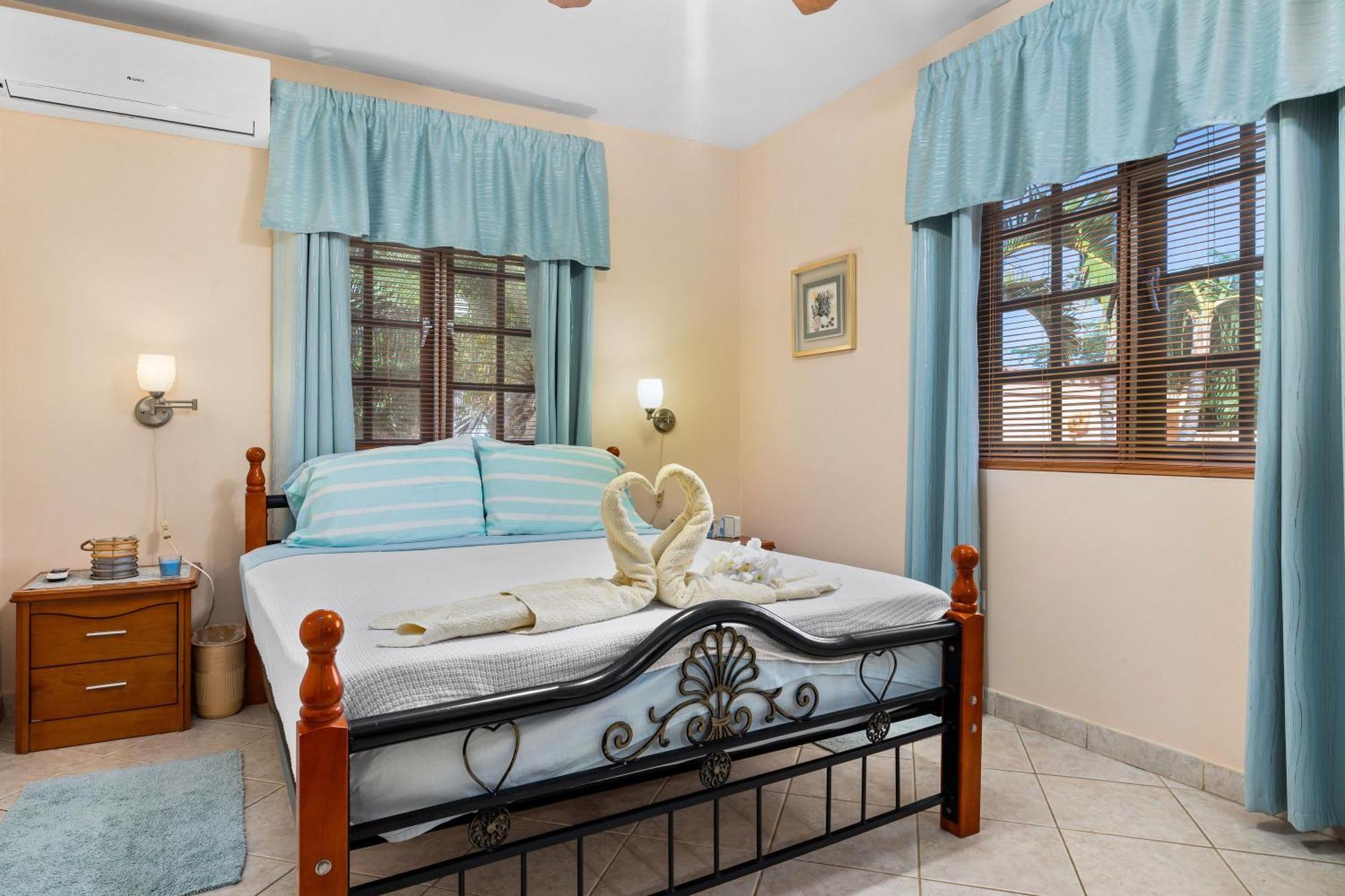Sunrise Villa Is Gorgeous For Daily Views Of Sunrises And Sunsets Palm Beach Ngoại thất bức ảnh